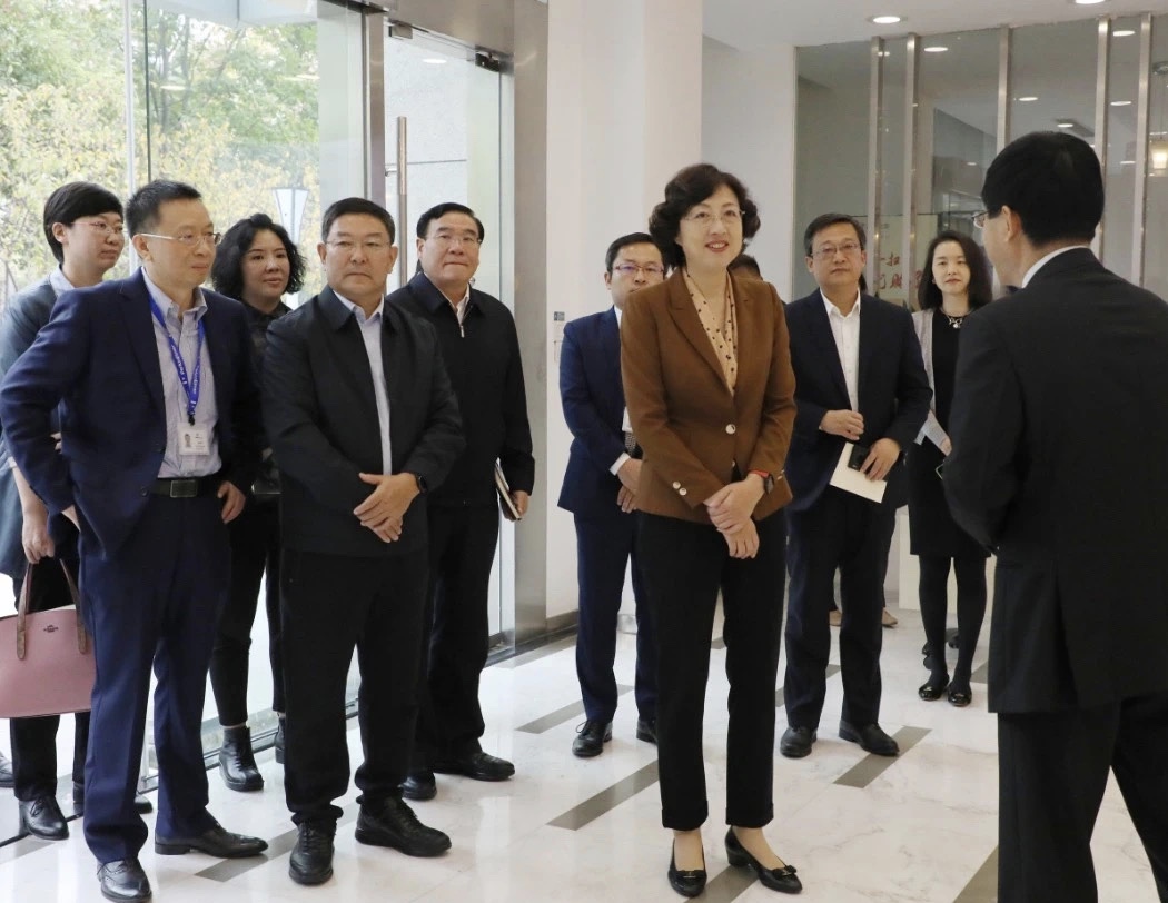 日照市委書記張惠接見企業(yè)代表、高新區(qū)管委會(huì)書記張東視察指導(dǎo)山東美正